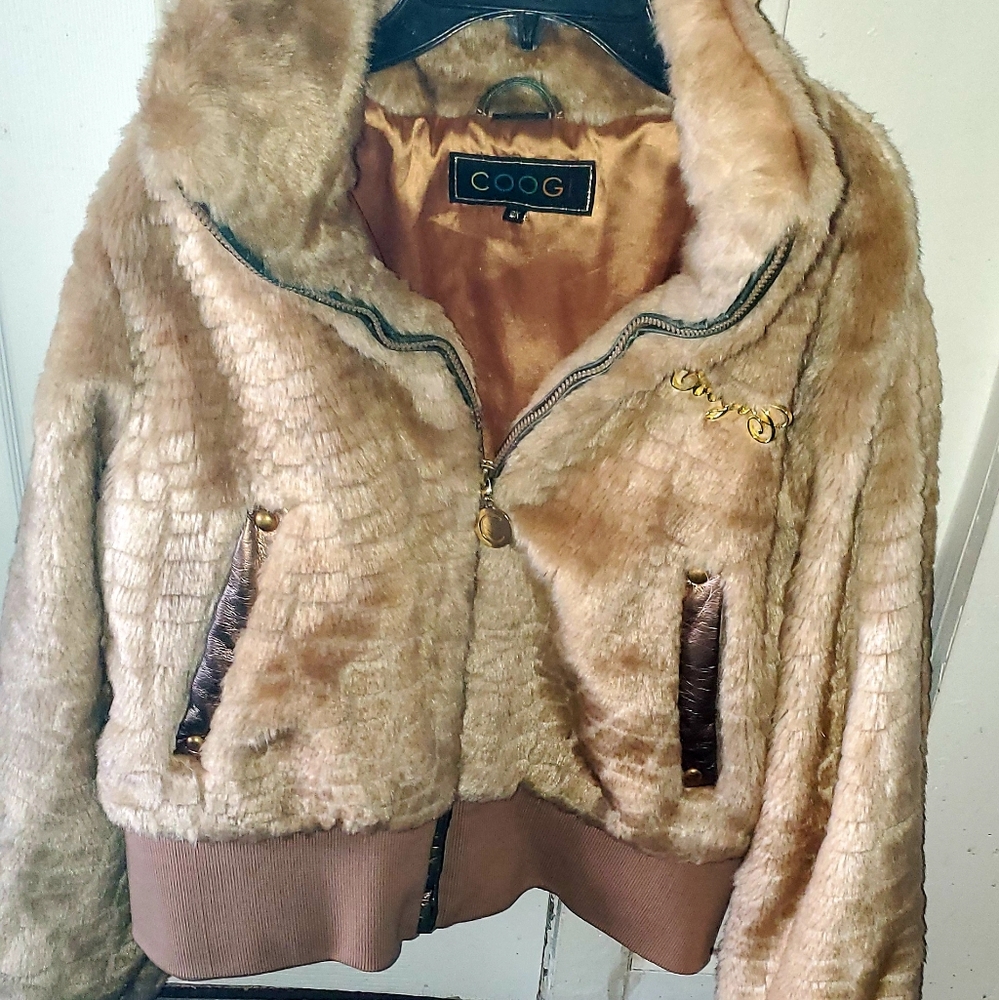 **Vintage** Coogi faux-fur coat🧥